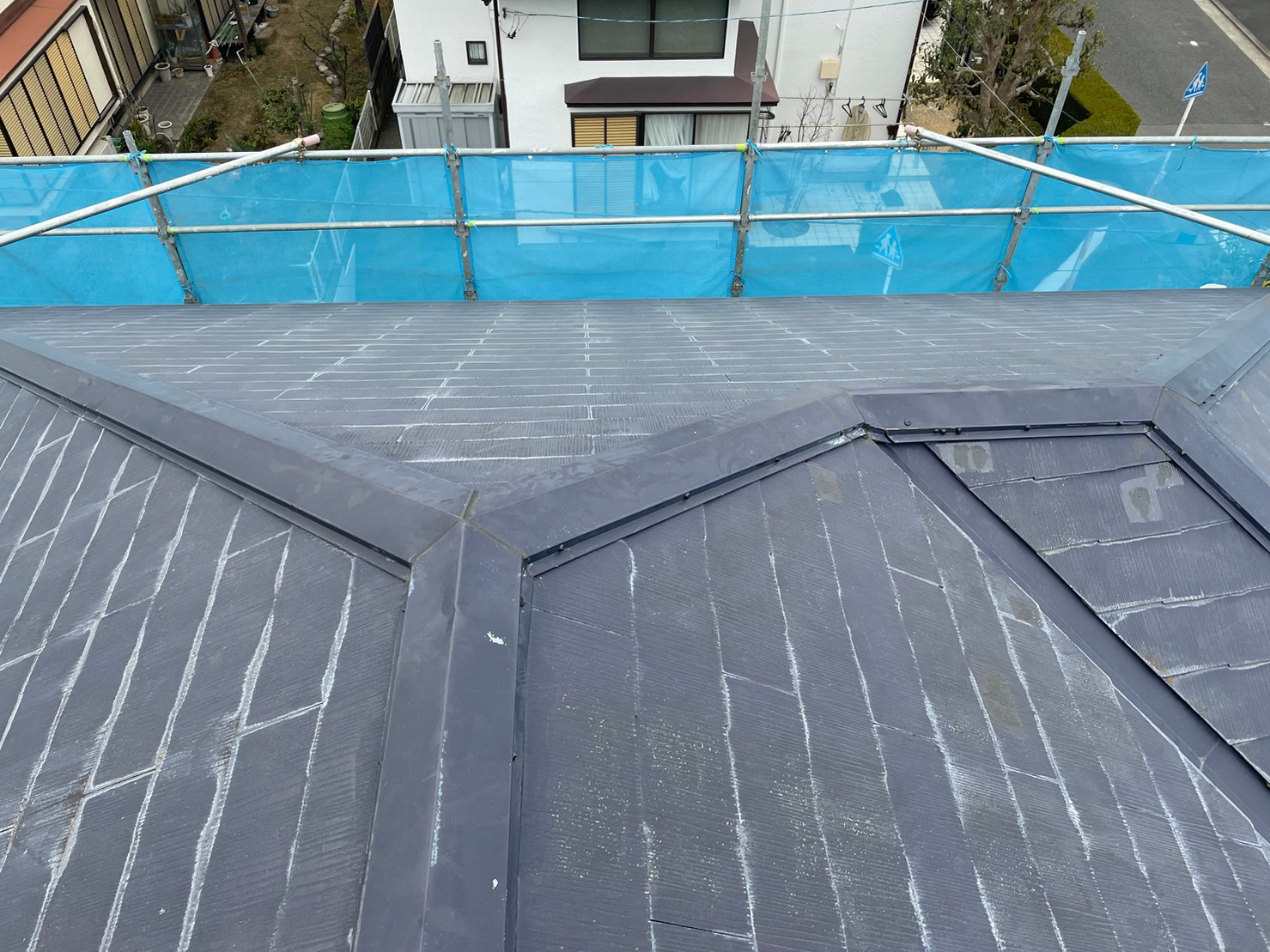 横浜市都筑区にて屋根修理〈棟板金交換〉の施工前写真